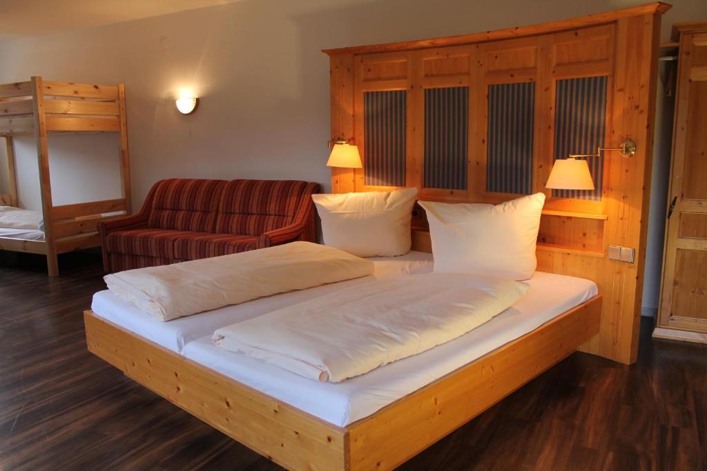 Action Forest Hotel - Kletterwald - Lasertag - Naehe Badeparadies Titisee-Neustadt Bilik gambar